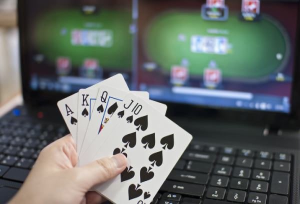 Garam Poker live casino baccarat roulette blackjack dengan dealer profesional